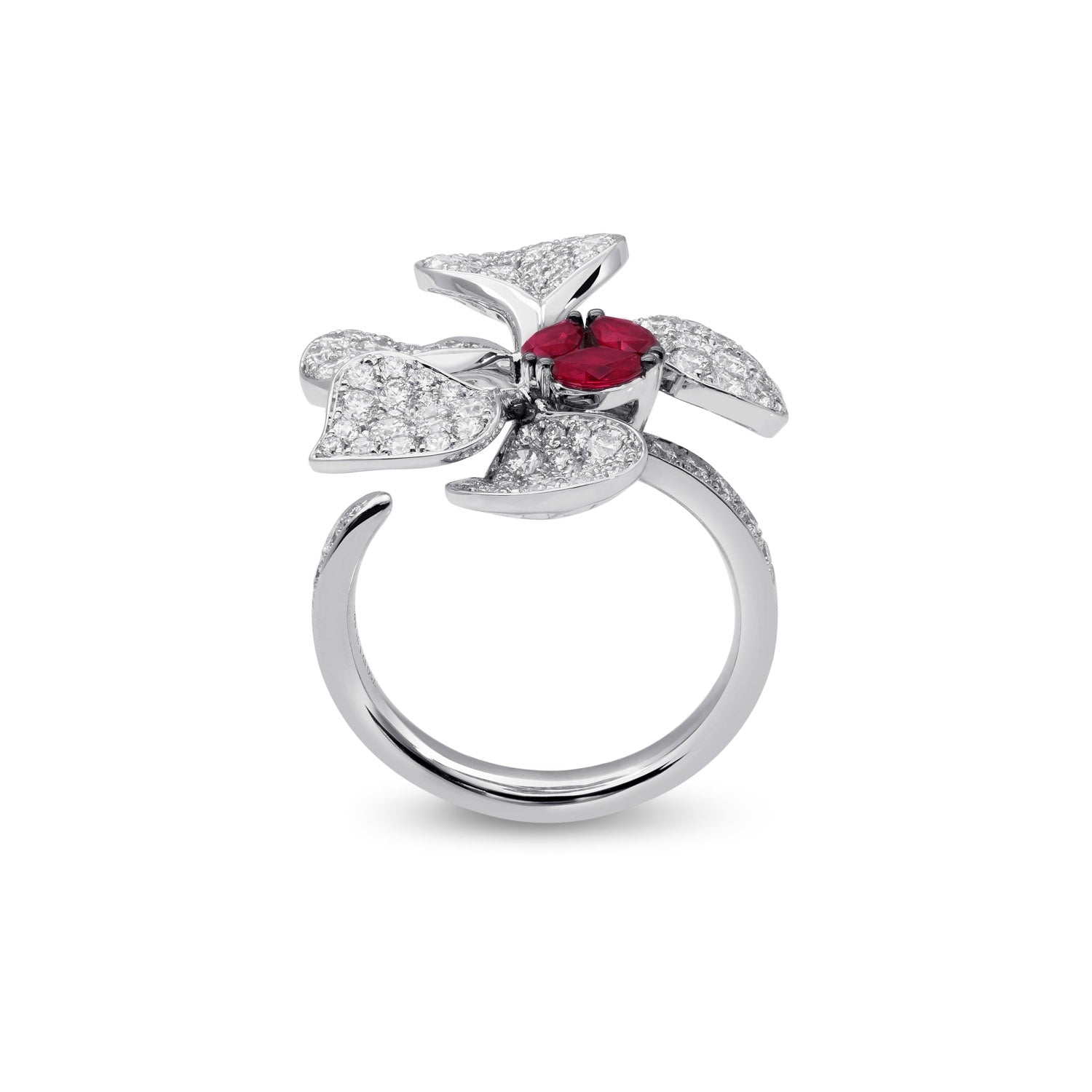 Ring with rubies