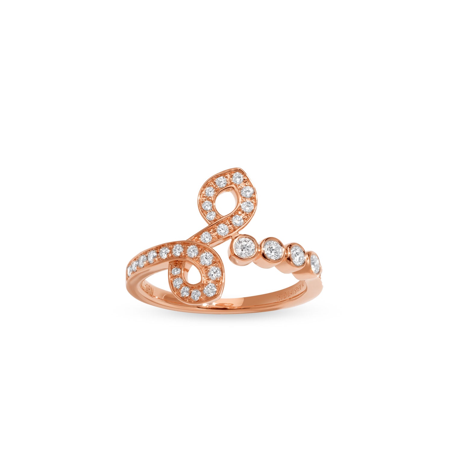 Ring with diamonds