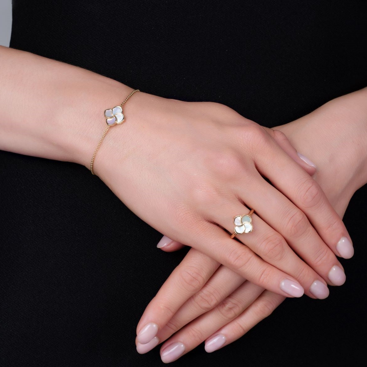 mini Ring mit Perlmutt