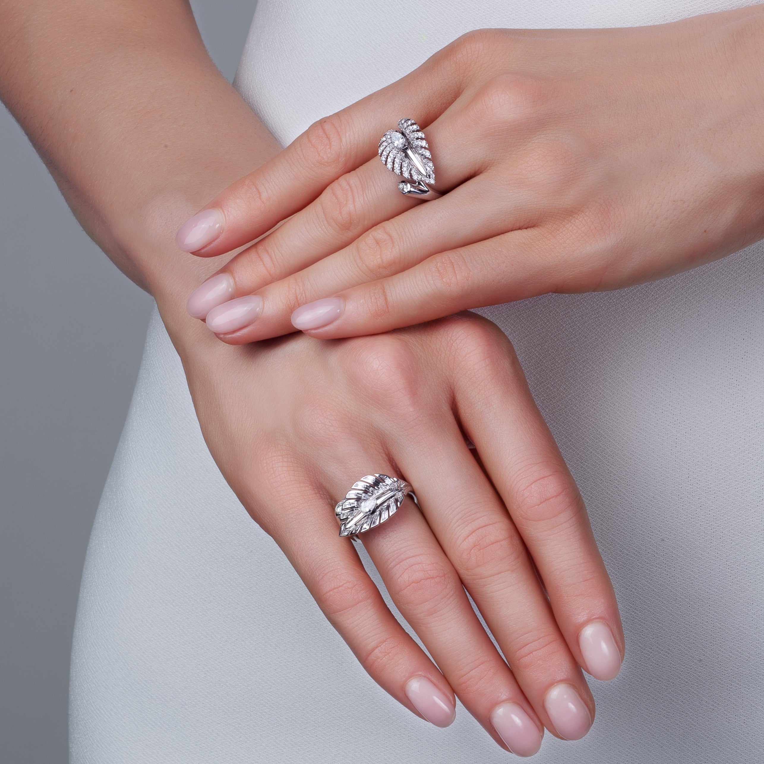 Ring mit Diamant im Baguetteschliff