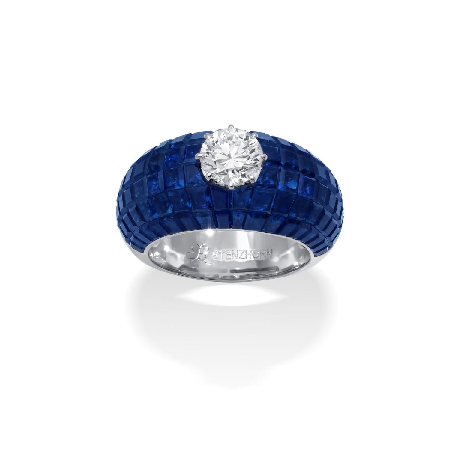 MOSAIC CLASSICAL Sapphire Dome Ring with Round Diamond Center